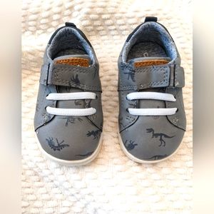 Carter's Velcro Baby Boy Dinosaur Shoes Sz. 2.5